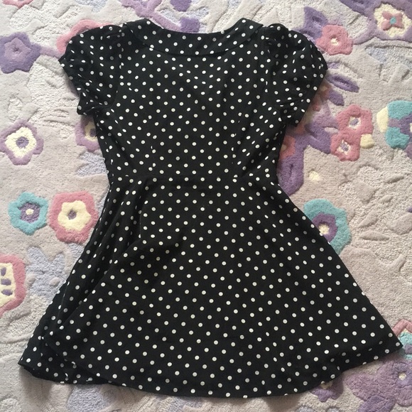 Black and white polka dot dress from Forever 21 - Picture 3 of 3